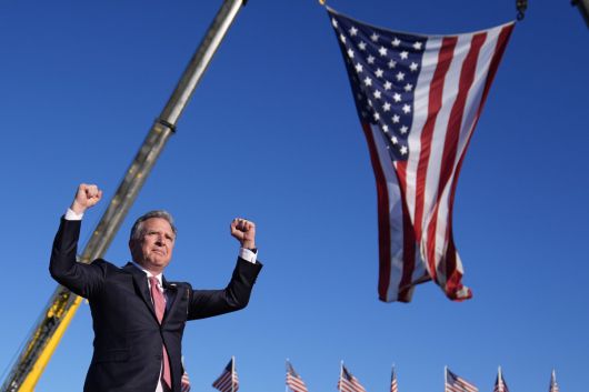 지난해 10월 트럼프 대통령의 유세에서 연설한 윗코프. 버틀러=AP 뉴시스