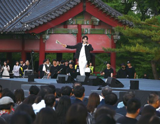 덕수궁 중화전에선 고궁음악회 클래식 공연이 펼쳐졌다. 중구 제공