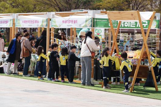 프로젝트여름이 기획한 친환경 행사 현장 / 출처=프로젝트여름