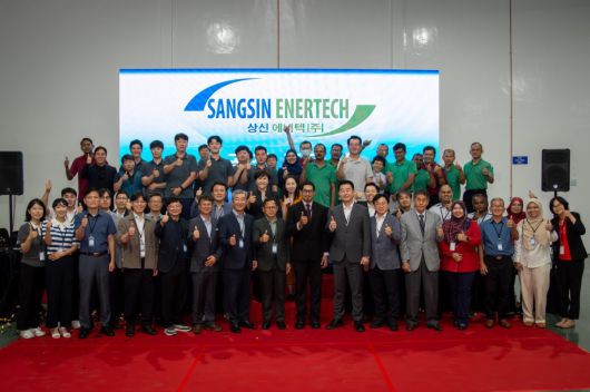 말레이시아 상신에너텍 직원들과 단체 사진. 상신이디피㈜ 제공