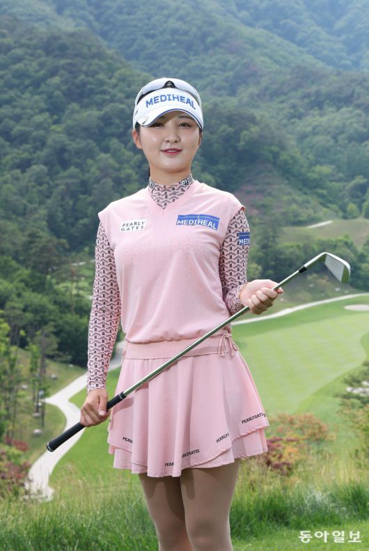 올 시즌 KLPGA투어에서 유일한 다승(3승)을 기록 중인 이예원이 최근 강원 원주시 성문안 컨트리클럽에서 동아일보와 만나 카메라 앞에 섰다. 원주=신원건 기자 laputa@donga.com