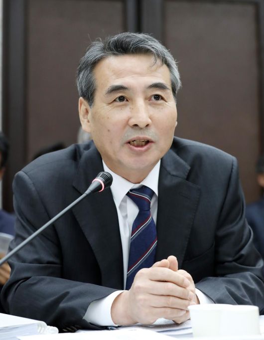 민중기 전 서울중앙지방법원장. 2018.10.18. 서울=뉴시스