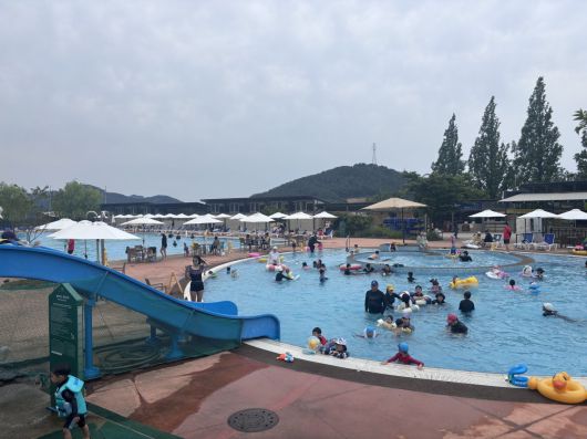 상하농원 야외수영장. 황소영 기자 fangso@donga.com