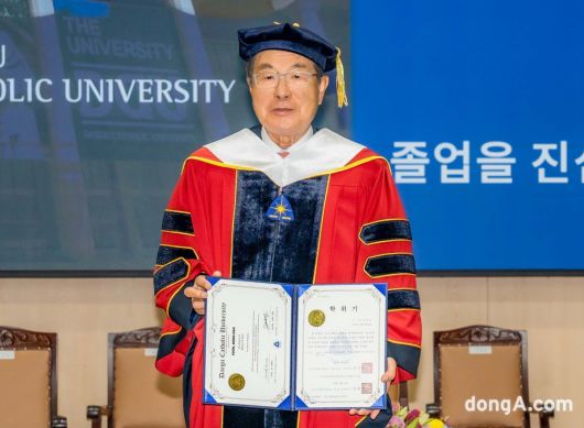 윤동한 콜마그룹 회장.