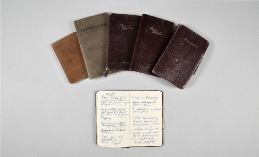 그가 들고 다닌 수첩에는 만난 사람들의 연락처와 신원정보, 기사 초고 등이 기록돼 있다. 대한민국역사박물관 제공