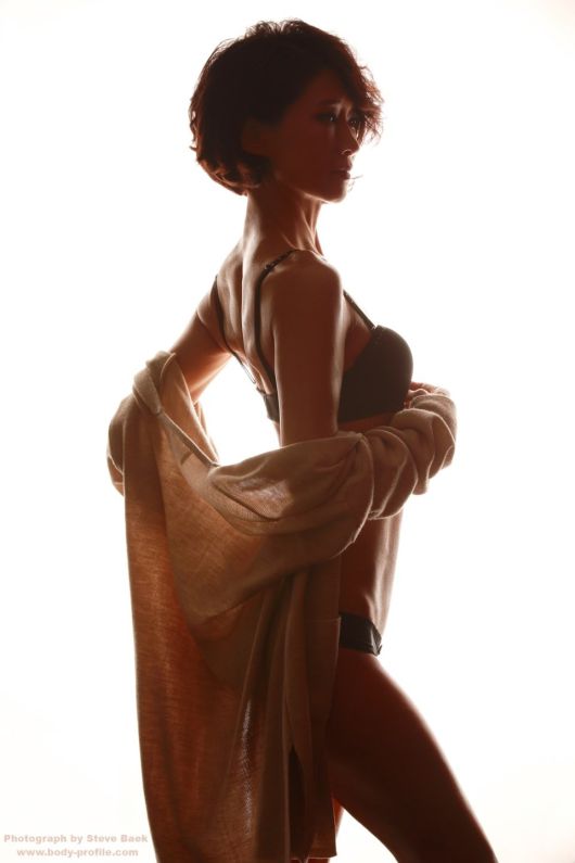 셔경희 한국외대 교수가 2018년 찍은 보디프로필 사진. 서경희 교수 제공.