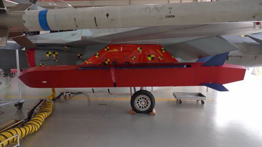 우리공군의 FA-50에 장거리 공대지 유도탄(천룡)이 장착된 모습. 방위사업청 제공