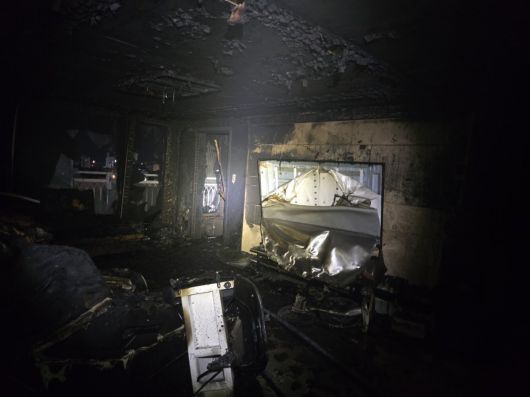 2일 오후 부산 기장군 아파트 화재 현장. 부산소방재난본부 제공