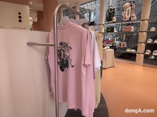 에리카 말본이 직접 디자인한 제품. 황소영 기자fangso@donga.com