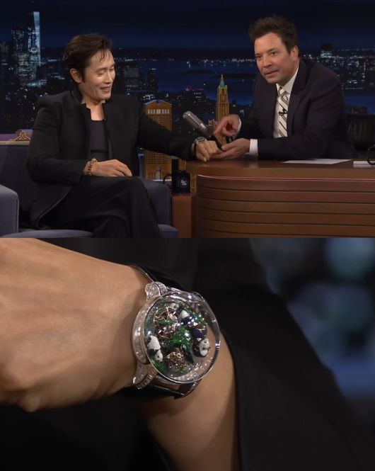 넷플릭스 오리지널 시리즈 ‘오징어 게임’ 시즌3에서 프론트맨 역을 맡아 열연을 펼쳤던 이병헌이 최근 미국의 인기 토크쇼에 출연한 가운데, 그가 찬 시계가 고가의 명품으로 알려지며 온라인상에서 화제를 모았다. 사진=지미팰런쇼 캡쳐