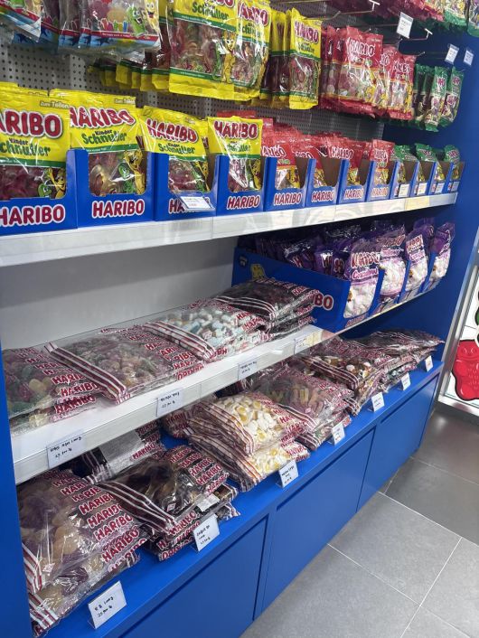 하리보 스토어 매장에서만 판매되는 제품들. 황소영 기자 fangso@donga.com