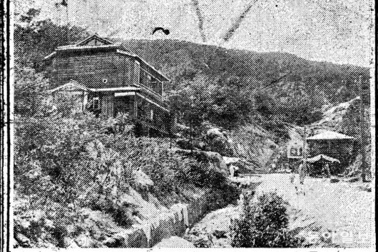 1925년 6월 23일자 동아일보에 소개된 악발골 약수터 전경 모습. 현재 서울 서대문구 현저동 어딘가의 모습이다.
