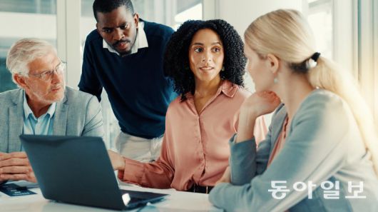 애널리스트처럼 개개인의 역량이 중요하게 작용하는 업무도 실제론 시스템과 팀워크의 영향을 크게 받는다. 게티이미지