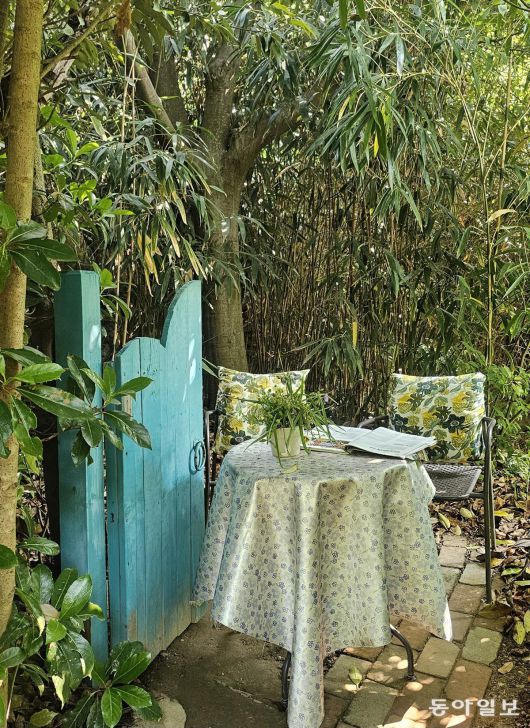 경남 민간정원 1호인 남해의 ‘섬이정원’.