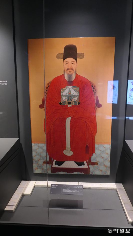 충무공 이순신 표준 영정.