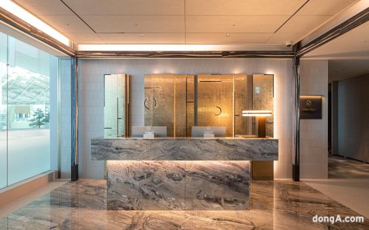 대한항공 인천국제공항 마일러클럽 라운지 입구