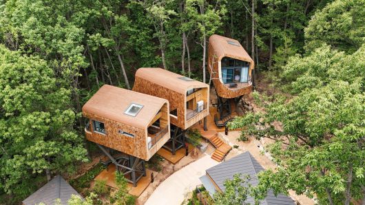 지난달 서울 노원구 수락산 자락에 문을 연 서울 도심 속 첫 자연휴양림 ‘수락휴’의 트리하우스. 노원구 제공