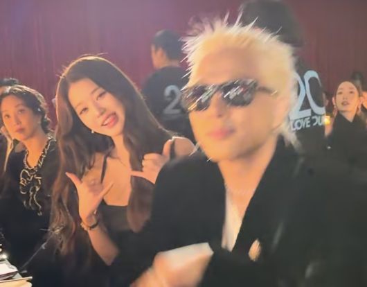 더블유코리아 인스타그램 갈무리