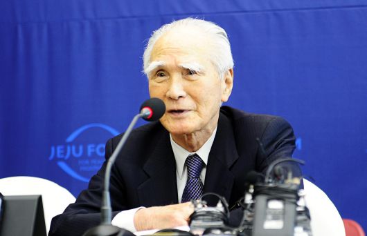 17일 별세한 무라야마 도미이치 전 일본 총리의 생전 모습. 뉴스1