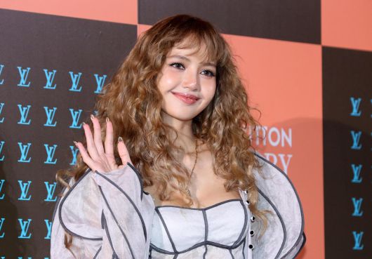 블랙핑크 리사가 마동석·이진욱과 넷플릭스 영화 ‘타이고’에 출연한다.  사진=뉴시스