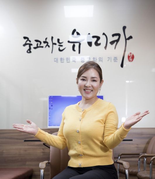 많은 역경을 이겨내고 한국에 와 파워 유튜버의 새 삶을 살고 있는 이유미 씨.