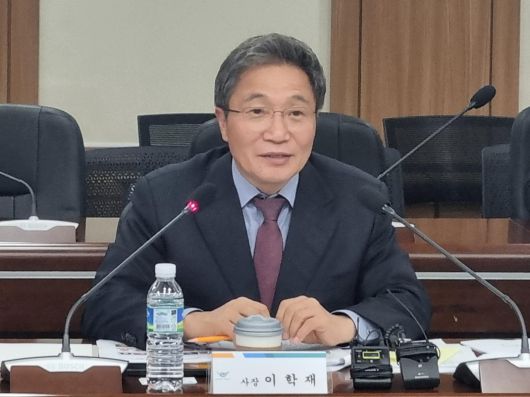 이학재 인천국제공항공사 사장이 16일 오전 인천 중구 공항청사에서 열린 기자간담회에서 발언하고 있다. 2025.12.16. 인천국제공항공사 제공