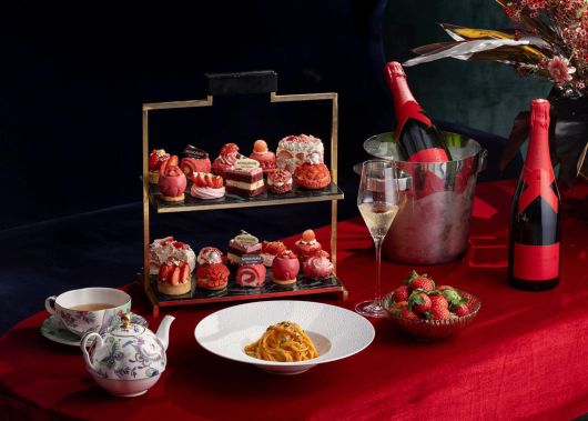 몬드리안서울이태원, 딸기 애프터눈티세트 프로모션