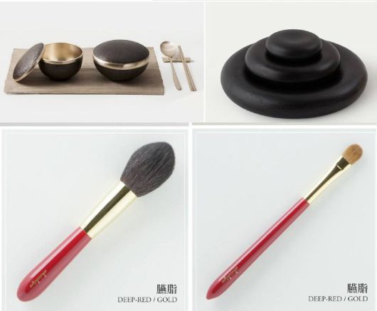 유기 옻칠 반상기와 접시 세트(위쪽), 아카시야 화장 붓 모습. 정상 배우자에게 전달된 선물이다.  뉴시스