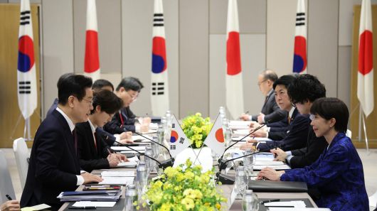 이재명 대통령과 다카이치 사나에 일본 총리가 13일 일본 나라현 회담장에서 확대 회담을 하고 있다. 2026.1.13 나라=뉴스1