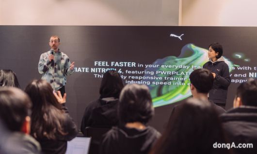 (왼쪽부터)데미언 페리 푸마 글로벌 러닝 총괄과 국내 MD 장보경 부장