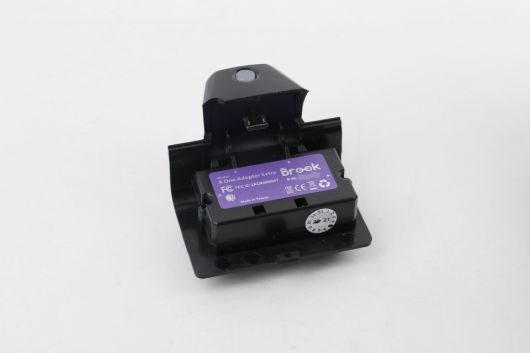 브룩 엑스트라에는 전작의 2배 용량인 1,600mAh 배터리가 탑재됐다.