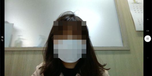 HD 웹캠이 내장돼 화상 회의나 온라인 수업도 별도의 장비 없이 가능하다.