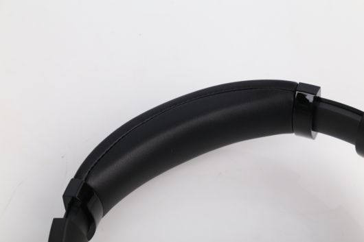 레이저 키보드의 팜레스트처럼 촉감이 만족스럽다.