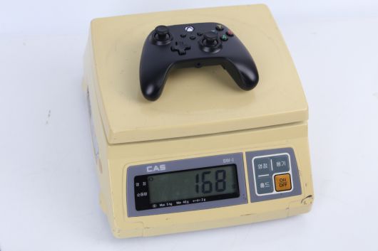 실측 기준 168g을 기록했다.