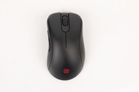 EC3-CW의 모습. EC-CW 시리즈 중 가장 작은 사이즈와 무게(76g)를 가지고 있다.