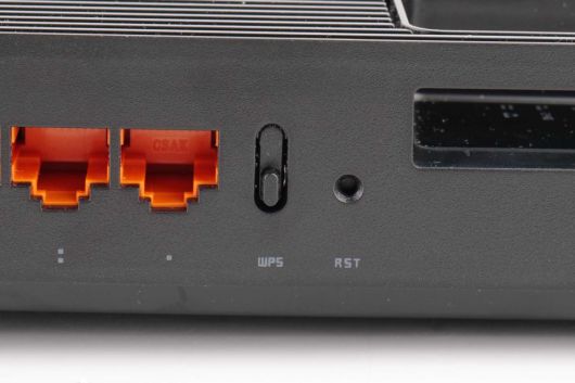 WPS 버튼으로 프린터 등의 무선 장치 설정을 복잡한 과정 없이 간편하게 진행할 수 있다.