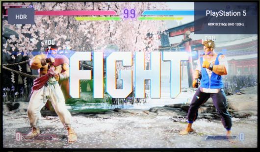 PS5에서 HDR10, 4K UHD 해상도, 120Hz 주사율을 지원한다.