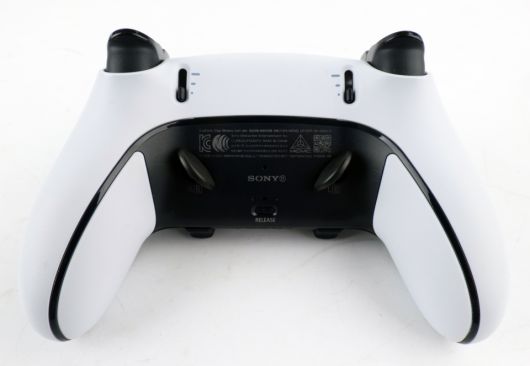 밑쪽에는 트리거 버튼 깊이 조절과 백 버튼이 있다.