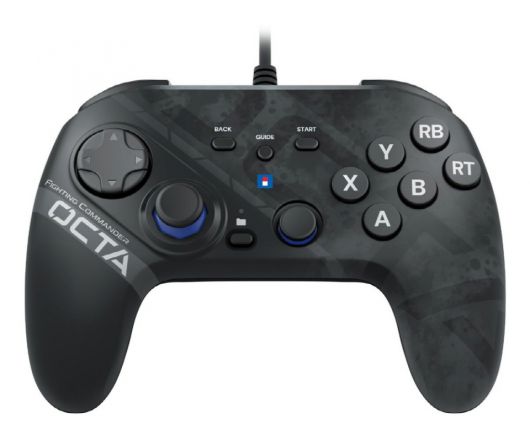 PC 버전에는 슬라이드 패드 형태의 오른쪽 아날로그 스틱이 추가되었다.