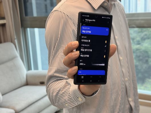 거실 영역에 사람이 있으면 거실 간접등이 켜진다.