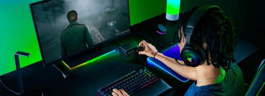 OLED 컨트롤 허브 탑재도 크라켄 V4 프로의 핵심적인 장점 중 하나다.