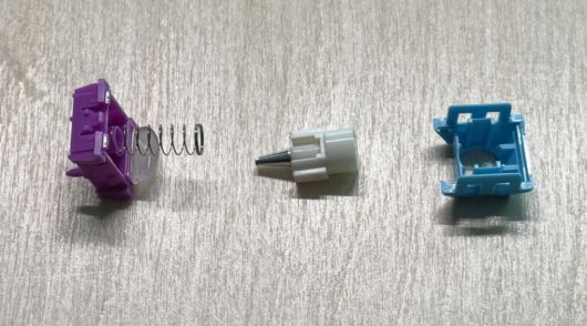 유도 스위치를 분해한 모습.