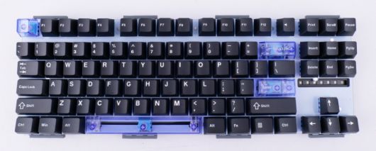 알루미늄 하우징을 제거한 모습.