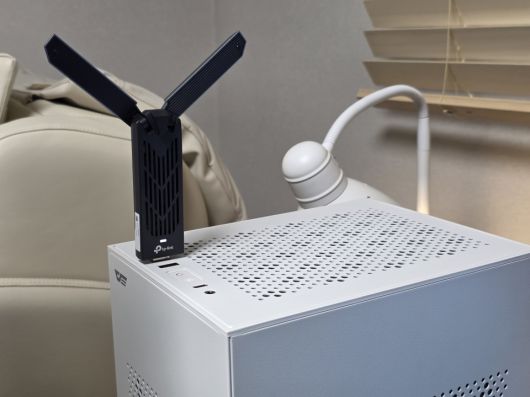 미니 ITX 데스크톱 PC에 직접 연결해봤다.