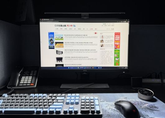 전면 LED만 켜놓은 모습. 모니터에만 집중하고 싶다면 전면 LED만 켜도 된다.