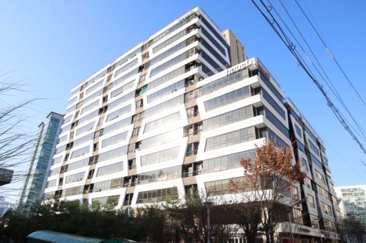 건물 전경. (F/6.3, 노출 1/320, ISO-125)