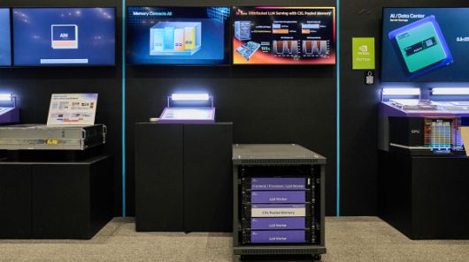 CXL Pooled Memory(Niagara 2.0) 설루션을 활용한 Memory Centric AI Machine. ​​​​​​​(*Pooled Memory: 여러 개의 CXL 메모리를 묶어 풀(Pool)을 만들어 여러 호스트가 효과적으로 용량을 나누어 사용하여 전반적인 메모리 사용률을 높이는 기술)  사진=SK하이닉스