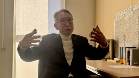 김형오 전 국회의장이 오늘(10일) 오후 인터뷰에 응해 작심 발언을 쏟아내고 있다. 사진=정원석 특파원