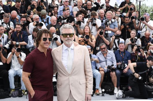 제78회 칸국제영화제(Cannes Film Festival·이하 칸영화제) 비경쟁 부문에 공식 초청된 영화 '미션 임파서블: 파이널 레코닝' 팀이 다양한 영화제 일정을 소화했다. 〈사진=롯데엔터테인먼트〉