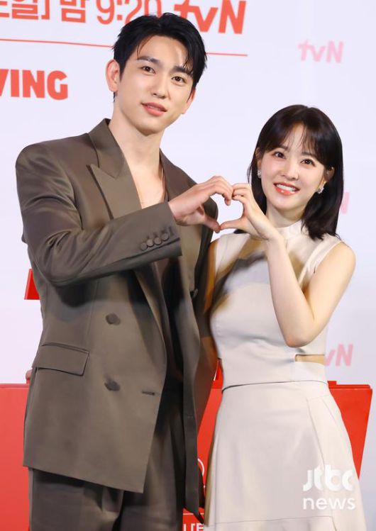 21일 오후 서울 영등포 CGV에서 tvN 새 토일 드라마 '미지의 서울' 제작발표회가 열렸다. 배우 박보영, 박진영, 류경수가 참석했다. 박세완 엔터뉴스팀 기자 park.sewan@jtbc.co.kr